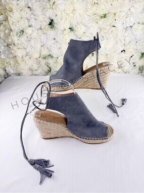 Bettye by Bettye Muller Espadrille Wedge Sandals Gray Suede Lace Up Size 8